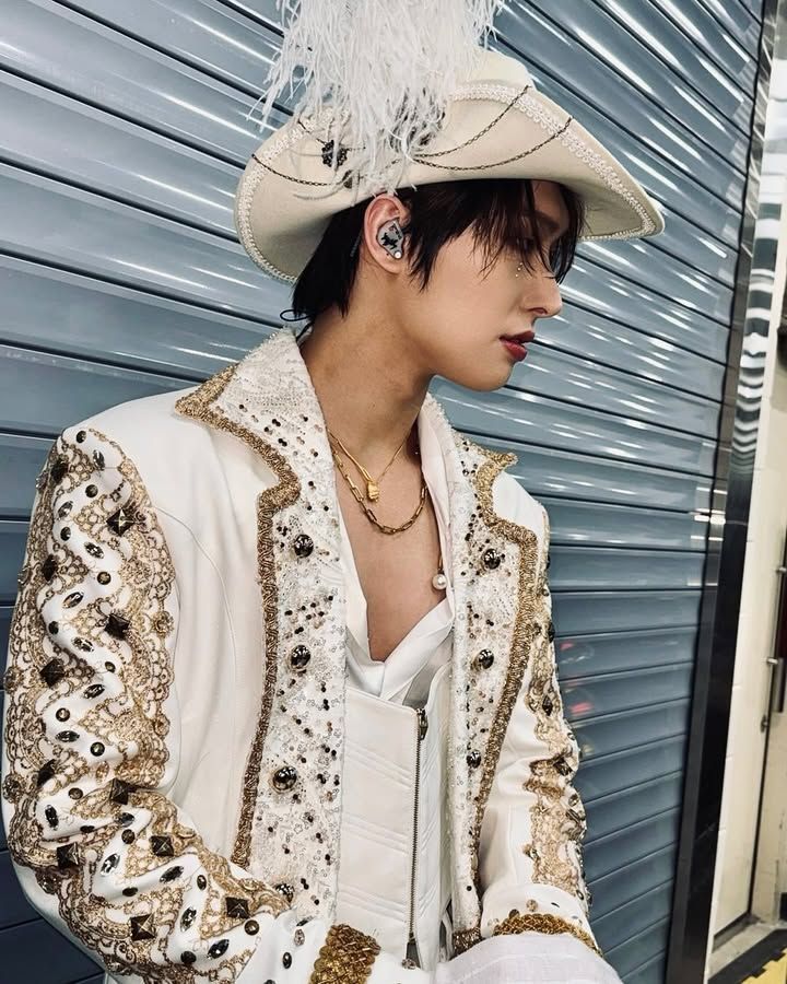 mingi backstage for melon music awards