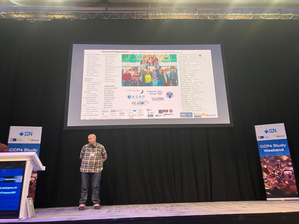 Acknowledgement slide for joint talk of Frank von Delft and Warren Thompson from Diamond of fragment based drug discovery with MX DUC rep Dave Briggs on stage