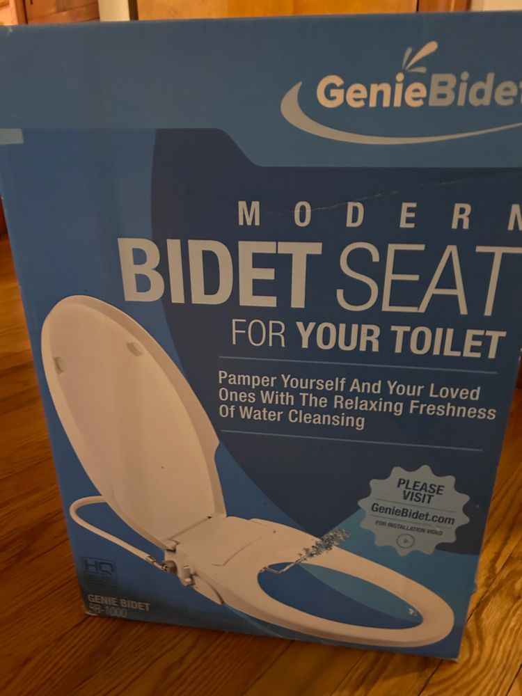 Genie Bidet seat cover box