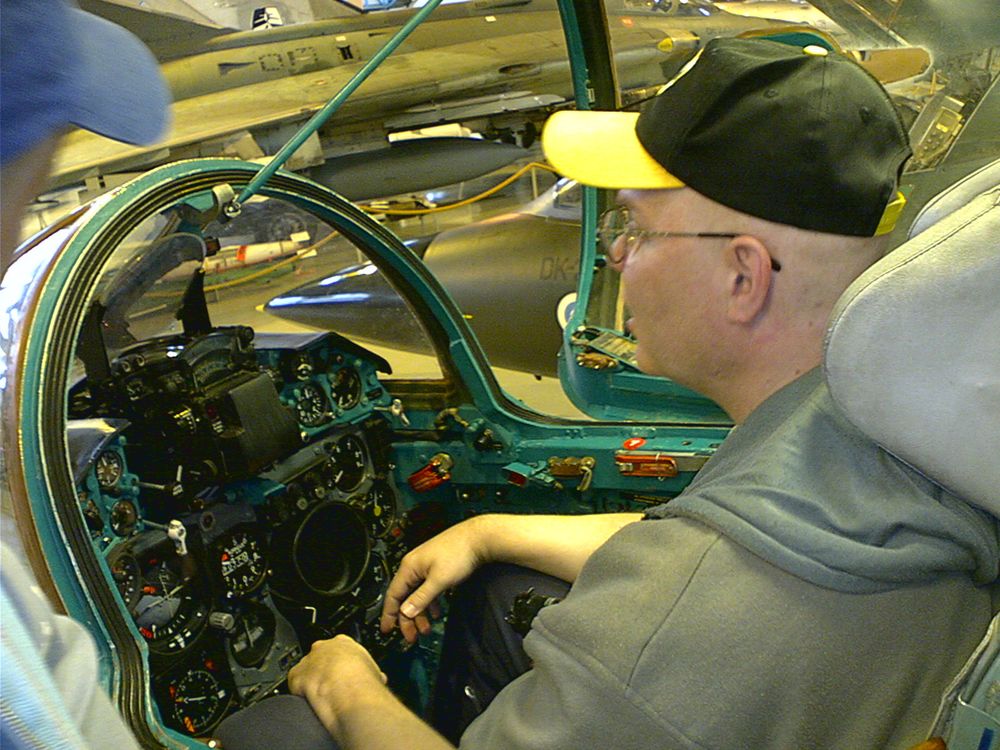Sitting in the cockpit of a Finnish MiG-21BIS.