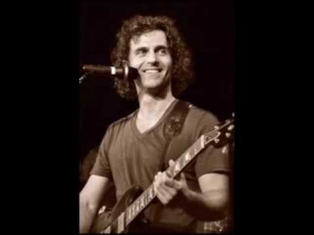 Dweezil Zappa does Hawaii five o