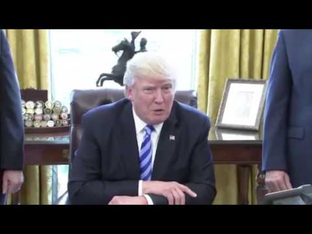 DONALD TRUMP BURPING AND TALKING ABOUT PEEING