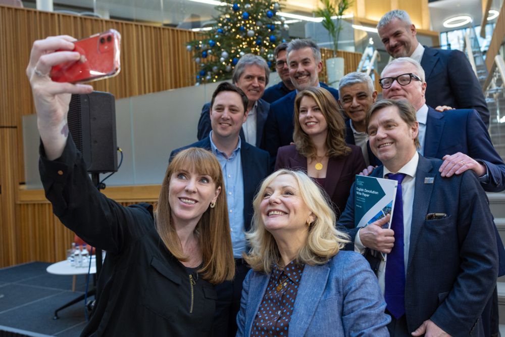 Photo of English mayors taking selfie of themselves