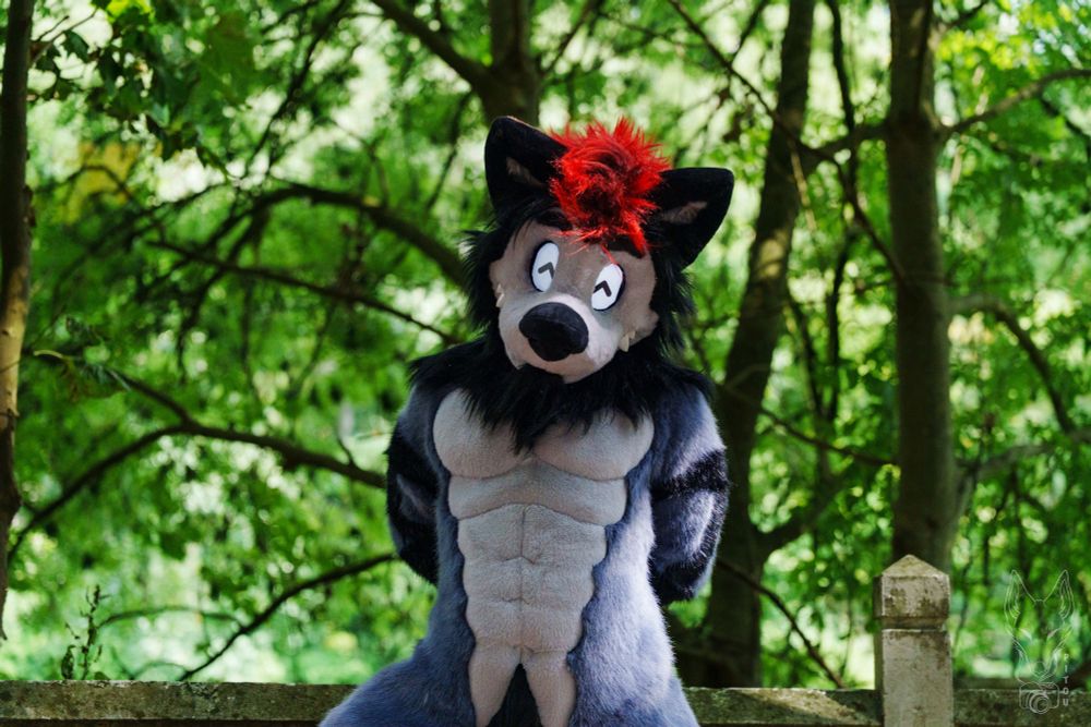 PunchingPoint is happy with his ^^ eyes