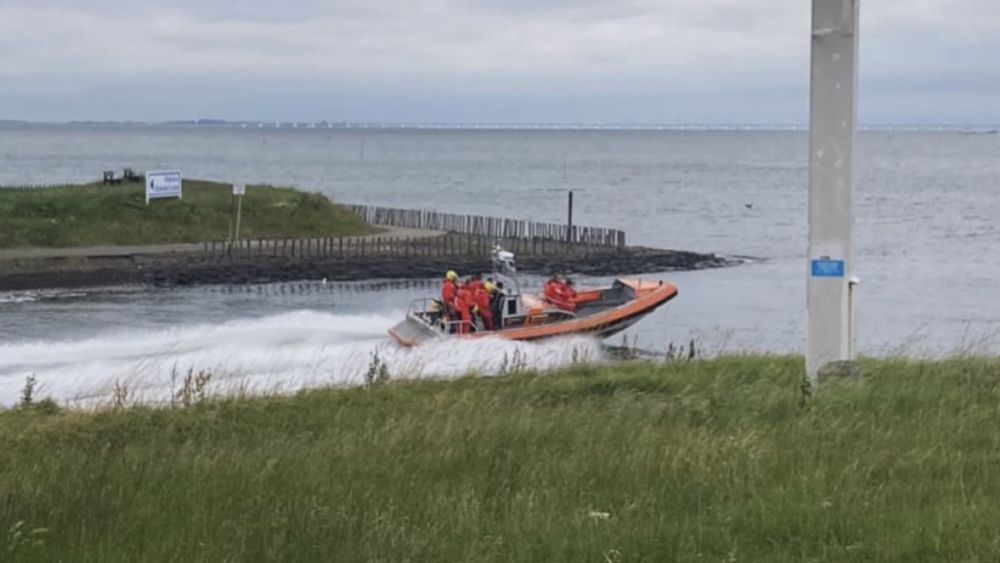 Watersporter drijft af op Grevelingenmeer Bruinisse