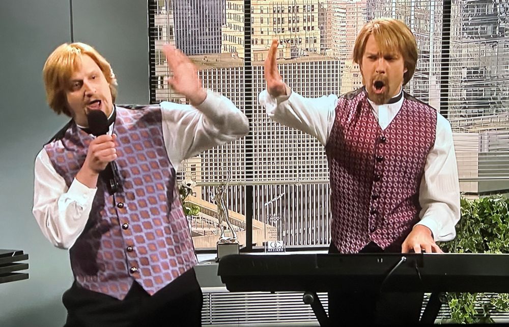 tim robinson and jason sudeikis high fiving in the round ball rock sketch 