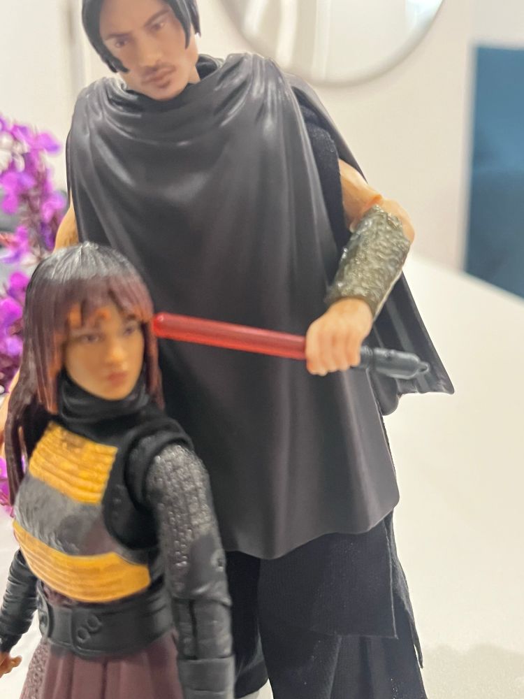 Black series Mae and The Stranger figures posing 