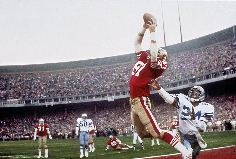 Delight Clark makes "The Catch" for the 49ers vs. the Cowboys in the 1981 NFC Championship game.