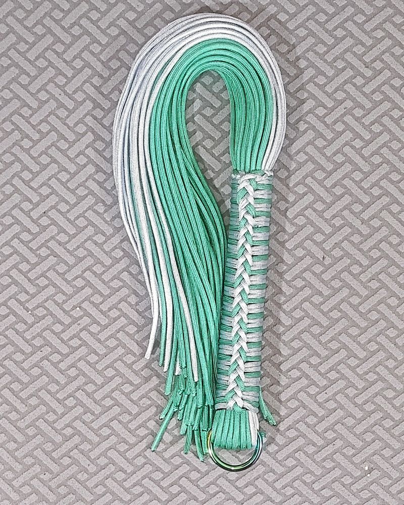 Medium size Paracord flogger