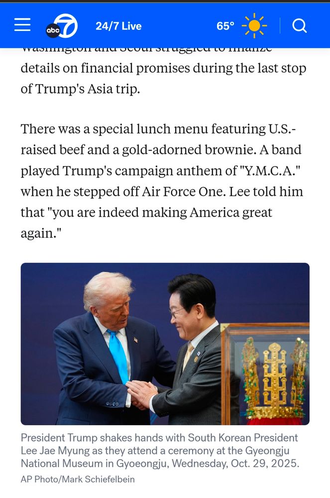 Screenshot showing president lee of South Korea shaking hands and giving trump a golden crown 