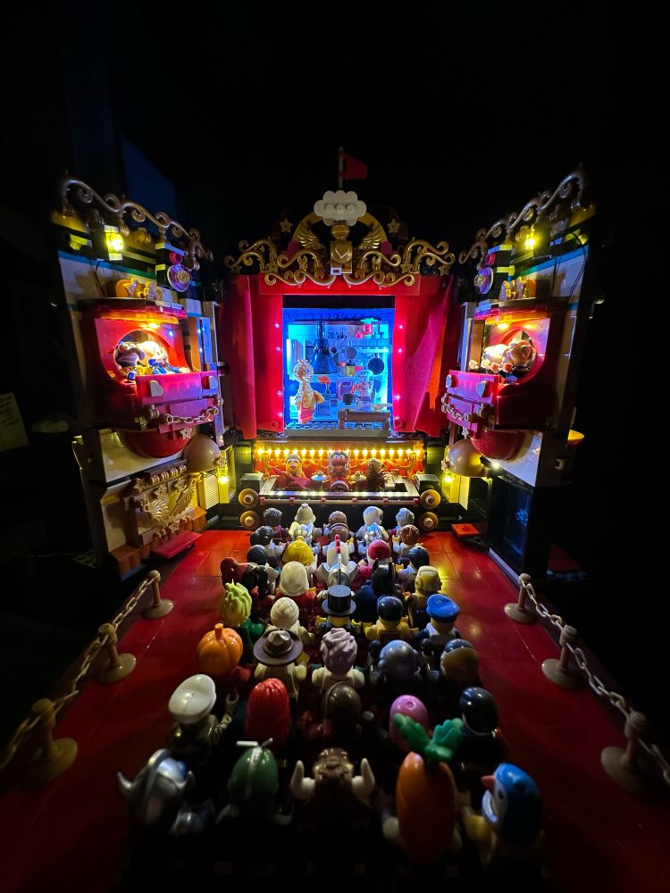 LEGO Muppet Theater MOC