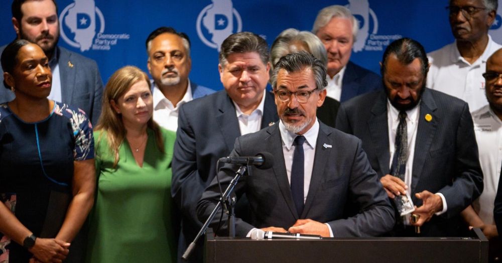 More than 50 Texas House Democrats left the state Sunday to prevent a quorum in the state House of Representatives to move forward on a bill that would set new congressional districts​.