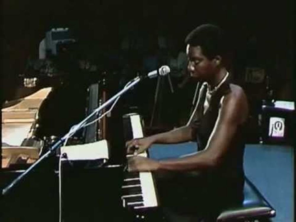 Nina Simone - I Wish I Knew How It Would Feel To Be Free (Montreux 1976)