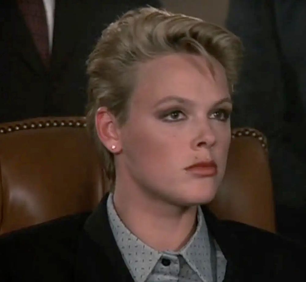 Knew I'd seen Daizens hairdo before...