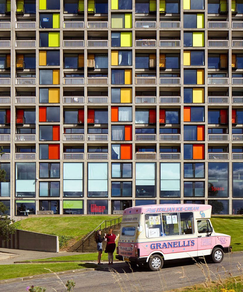 📷 A cameo from Park Hill, Sheffield. Credit: Hawkins Brown