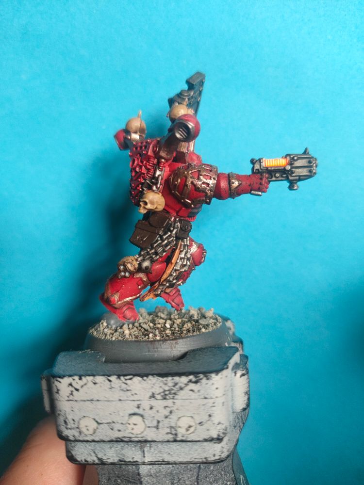 The same Berzerker, seen from the right side, showing his devotional chains and pistol holster.