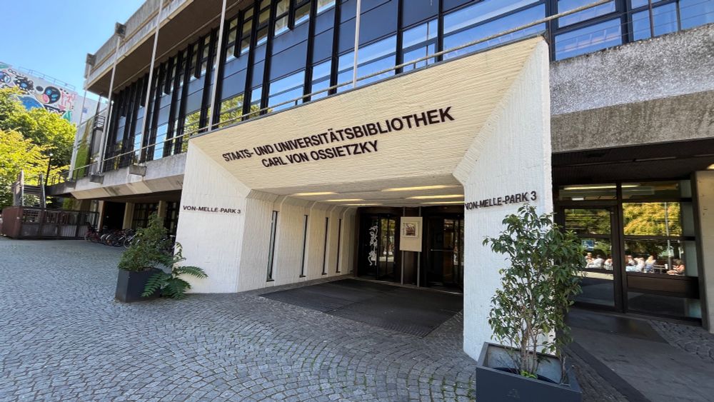 Entrance of the Hamburg university library