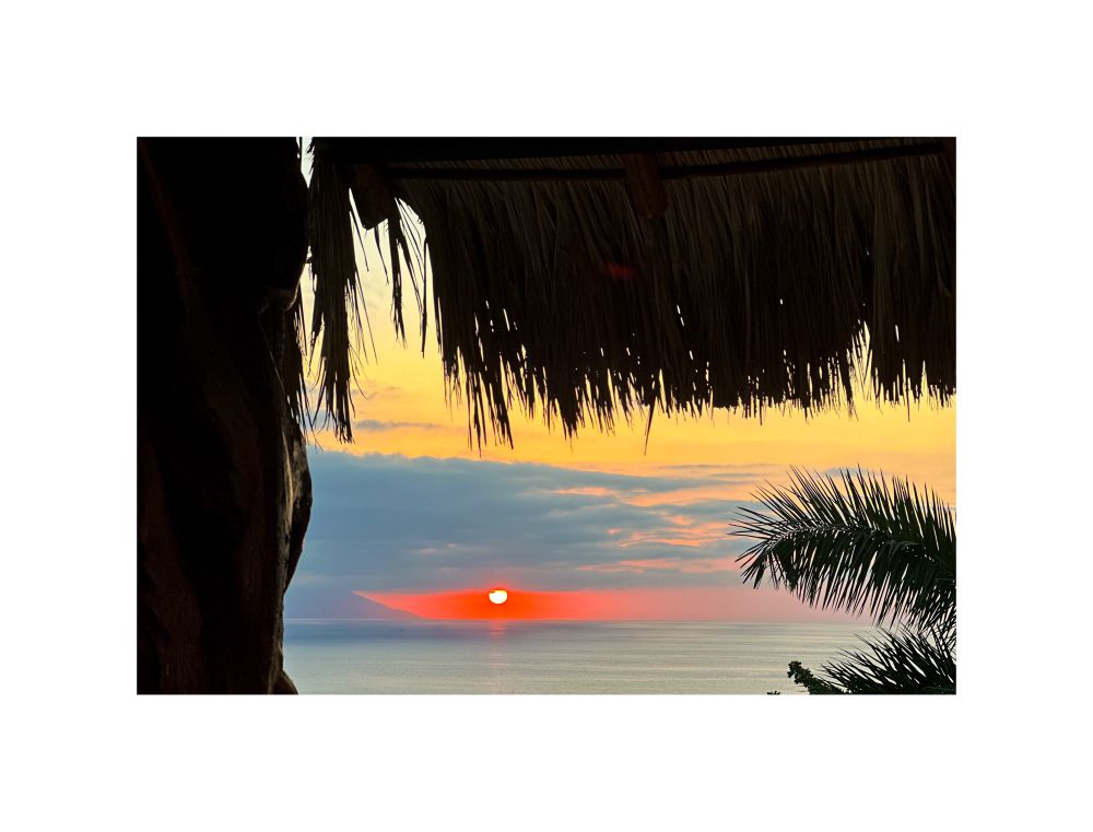 have a peaceful night

Sunset Mexico

Always grateful to see the sun

Single image by hedy back 2025 