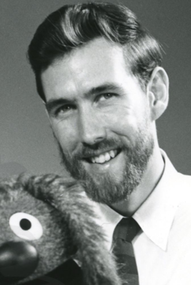 Young Jim Henson looking like a very hot cult leader. 