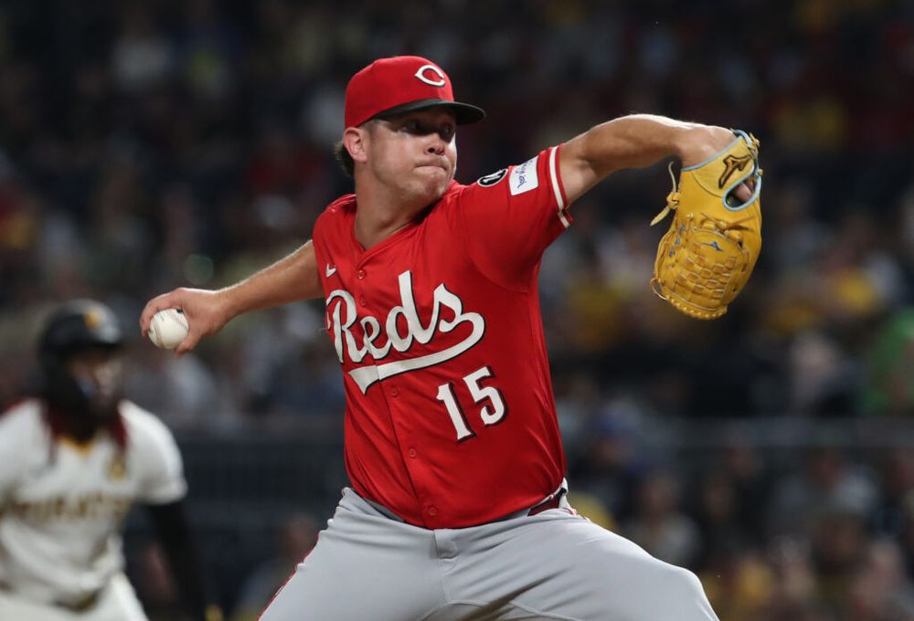 Free agent reliever Emilio Pagan is a popular figure now that the market has opened, as Gordon Wittenmyer of the Cincinnati Enquirer writes that “at least 10 teams” have reached out to Pagan and his reps at the Ballengee Group.  A return to the Reds is also a possibility since Wittenmyer says the two sides…