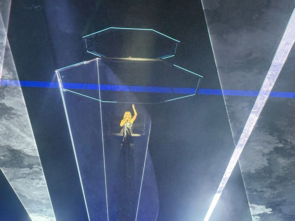 Start of the Kylie concert Sydney 