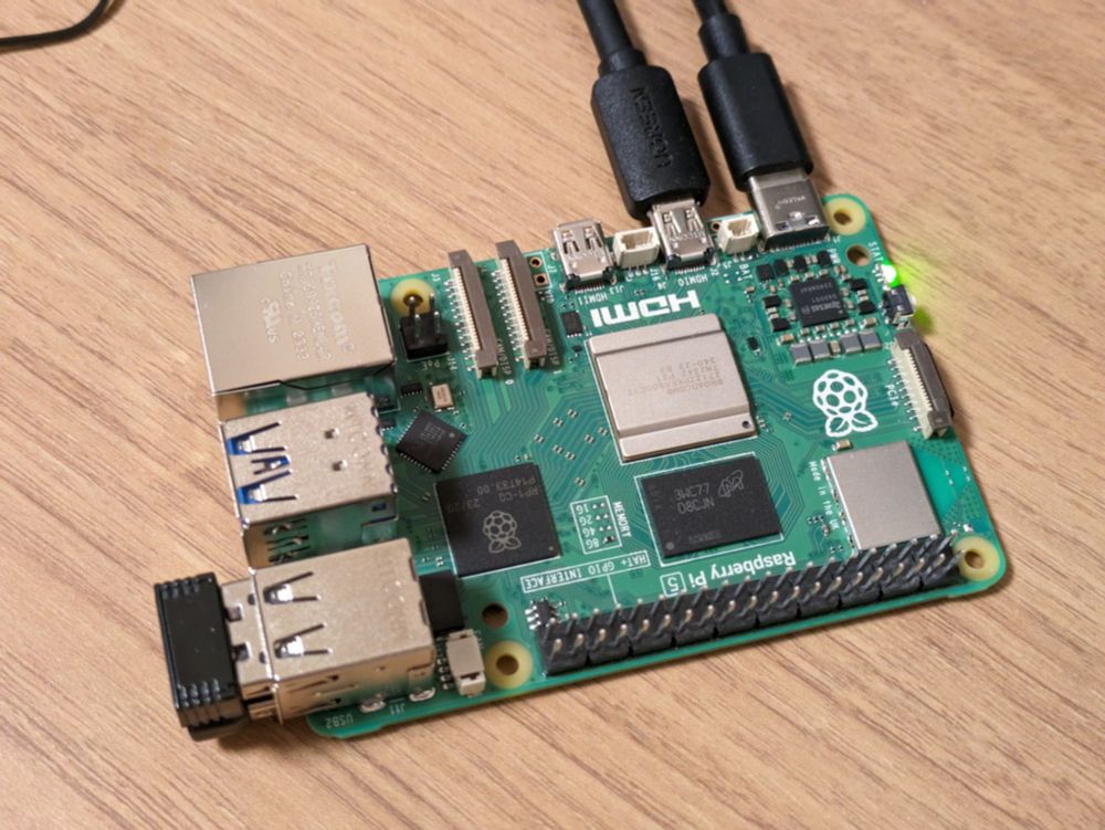 Raspberry Pi 5を使ってみました