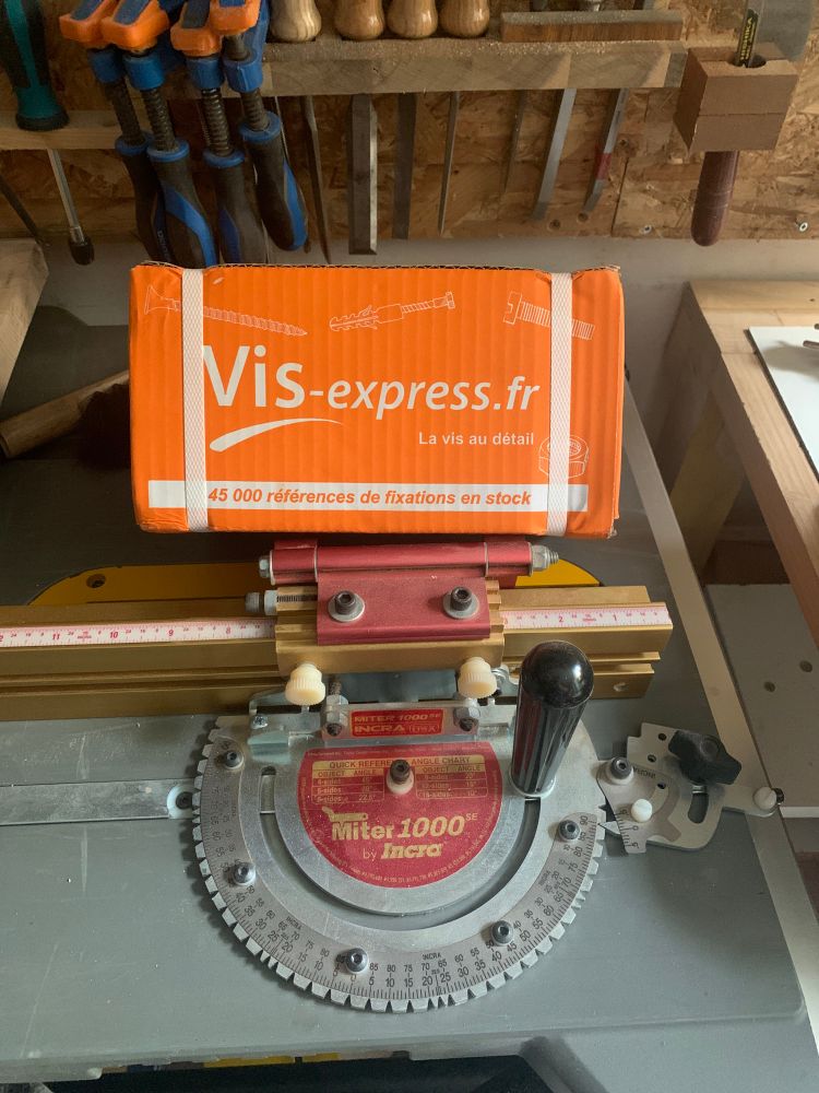 A package from French screws and assorted ironmongery specialist Vis Express. 