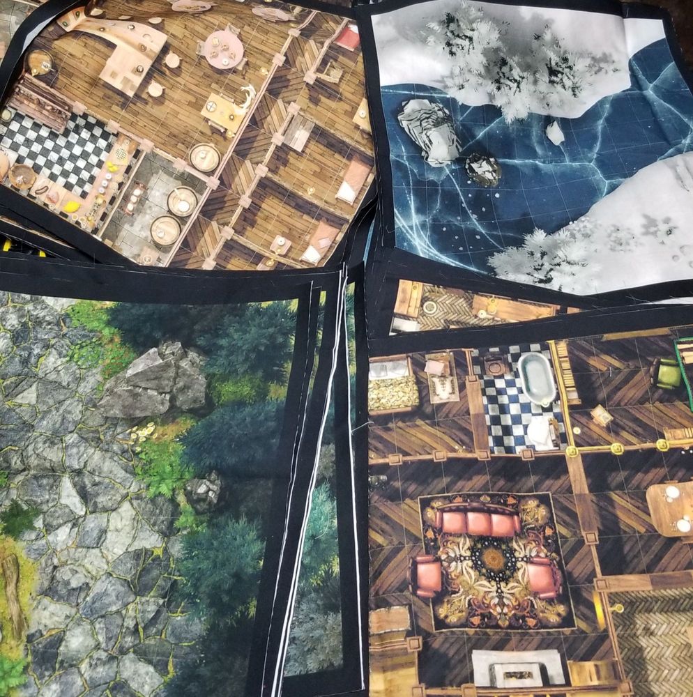 Tavern map and manor map dice trays