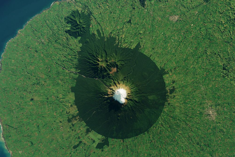 Mount Taranaki’s Ring of Forest