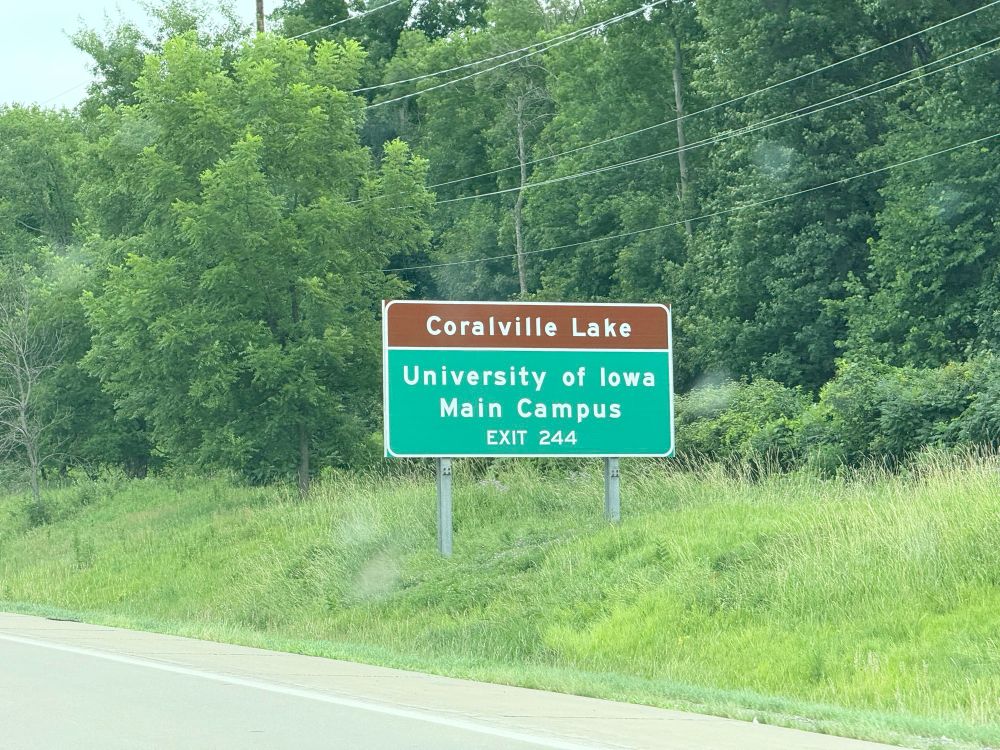 A sign that says university of Iowa main campus