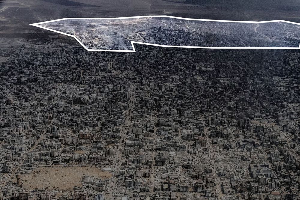 An aerial view of Gaza City taken from a Jordanian military aircraft by photojournalist Heidi Levine in July 2025. Massive destruction is visible, as are IDP tents. An area in the background has been annotated.
