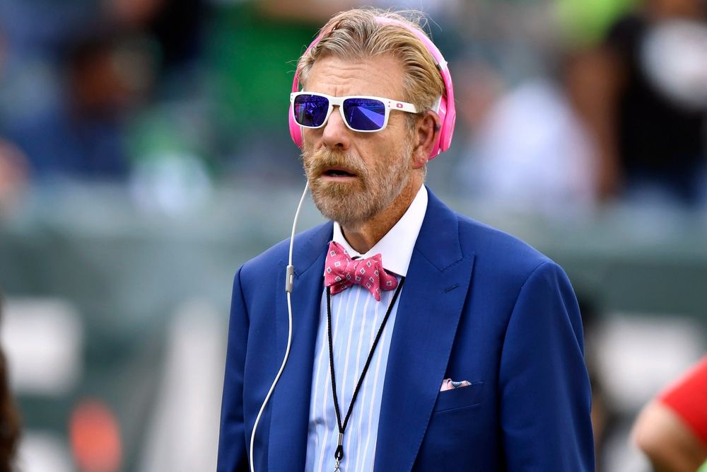 Philadelphia radio host Howard Eskin suspended from Phillies home games over &#039;unwelcome kiss&#039;