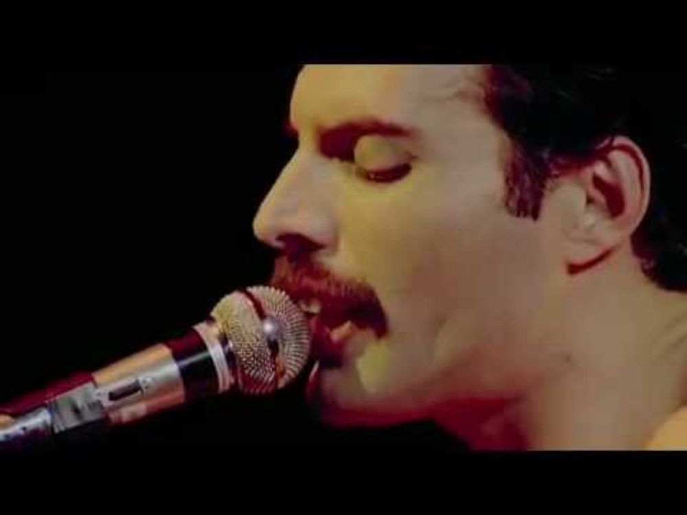 Queen - Bohemian Rhapsody (Freddie Mercury).