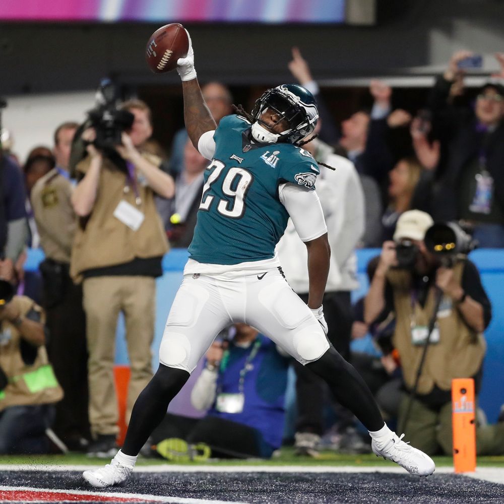 Lagarrette Blount spikes it after taking it to the house on Super Bowl LII