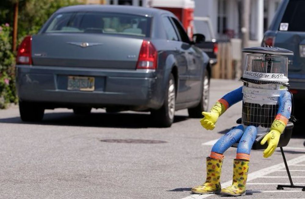 Deadspin | HitchBOT Was A Literal Pile Of Trash And Got What It Deserved