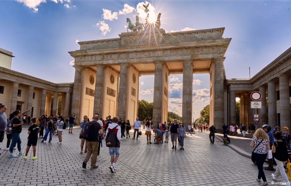 Brandenburg Gate in Berlin on a sunny day.