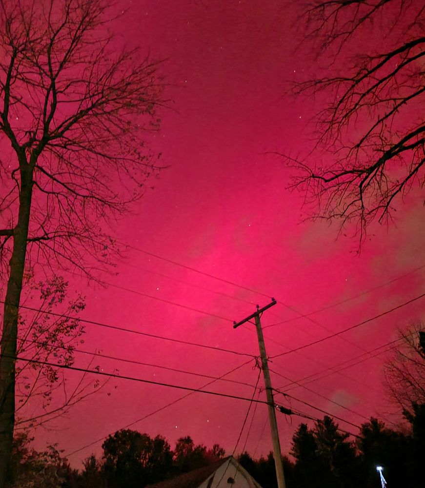The bloody red skies of Maine. Northern Lights or harbinger of Dracula.