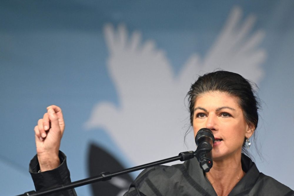 Kreml-Lügen und Hamas-Fans in Berlin: Wagenknecht attackiert Baerbock und FDP-Politikerin – Wirbel um „Friedensdemo“