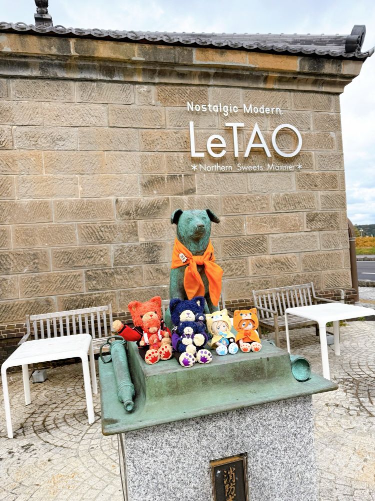 レン様カラーのスカーフ巻いたワンチャンがおで迎え🐶