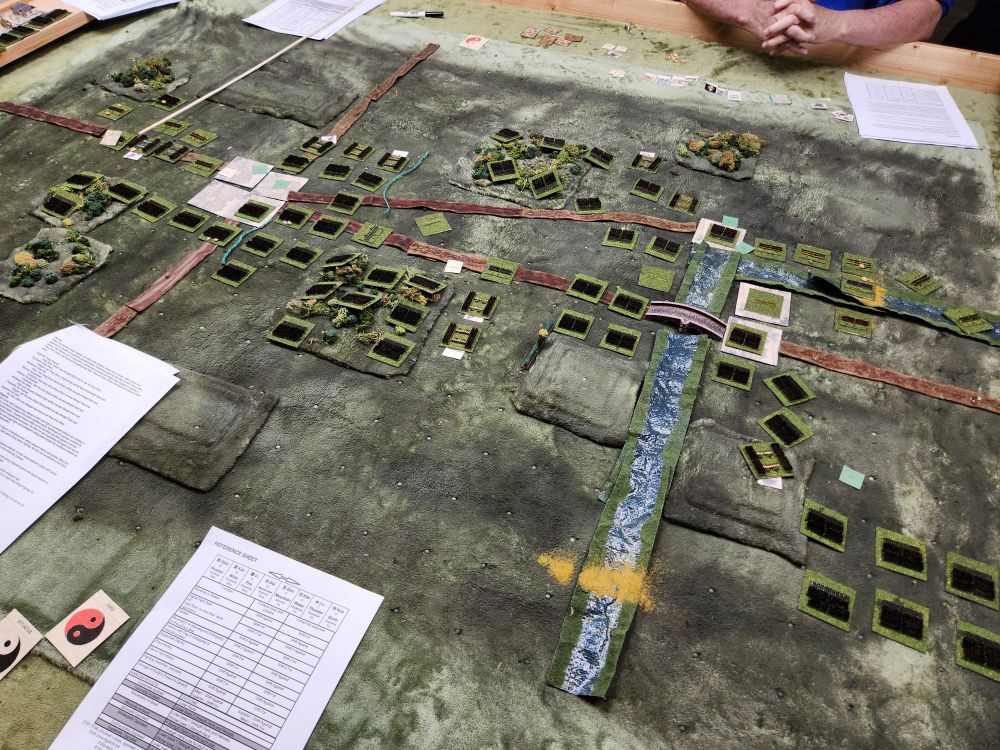 Most of the fighting occured on the left side of the table. Chu and Han infantry units rout, leaving massive gaps.
