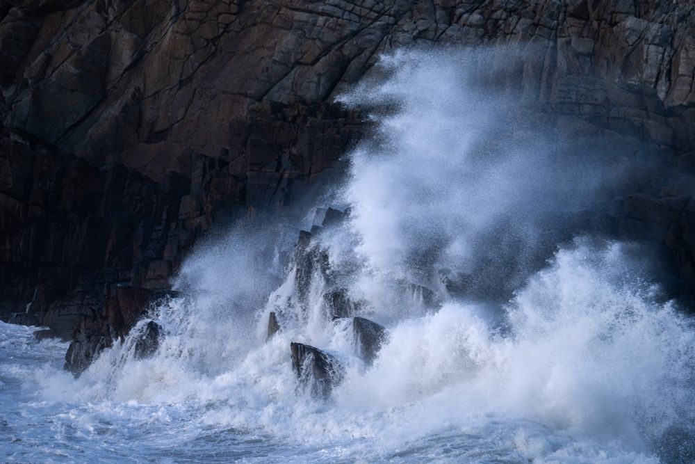 Wave during a storm looking like a sea monster