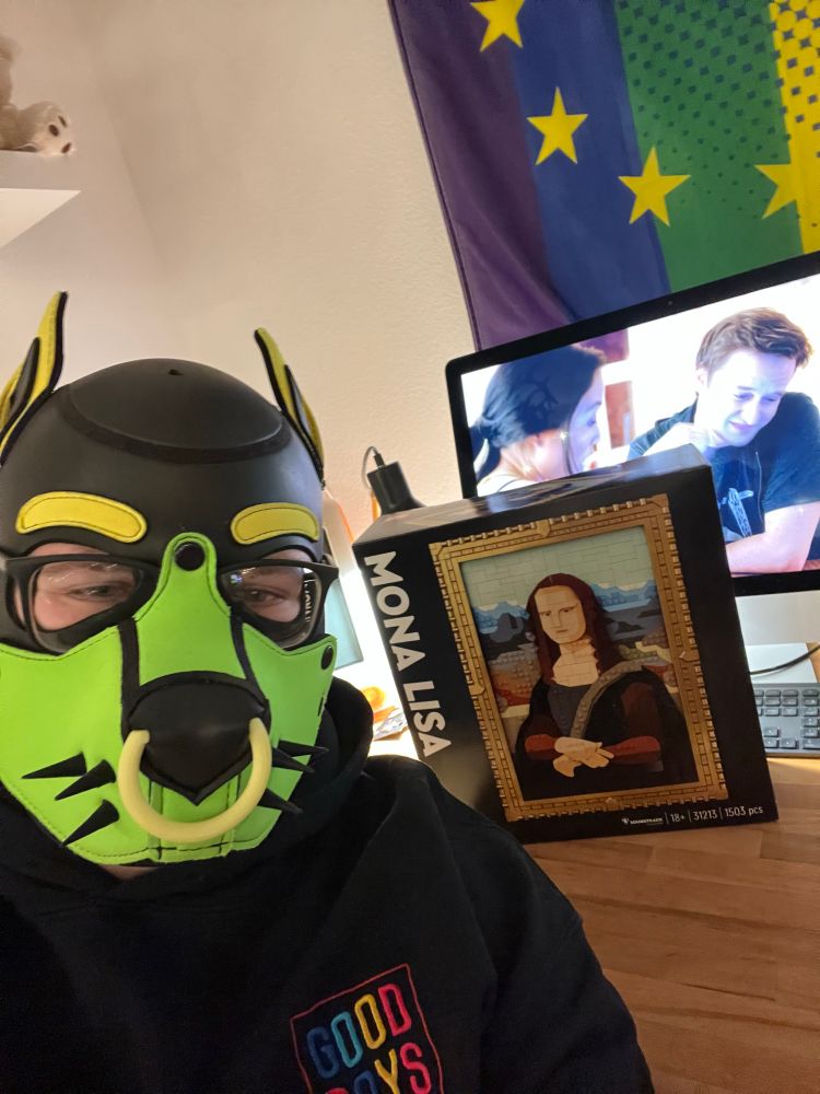 Artemis in front of a Lego Mona Lisa set, unassembled