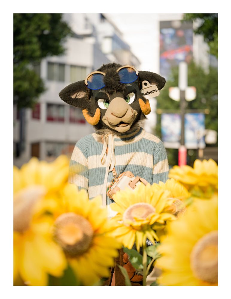 auburn the goat fursuit by spiltgrapesoda.com #fursuit #fashionfurs #furryfashion #fashion #fashionfur #furry #furryart #photography #photo #auburnthegoat