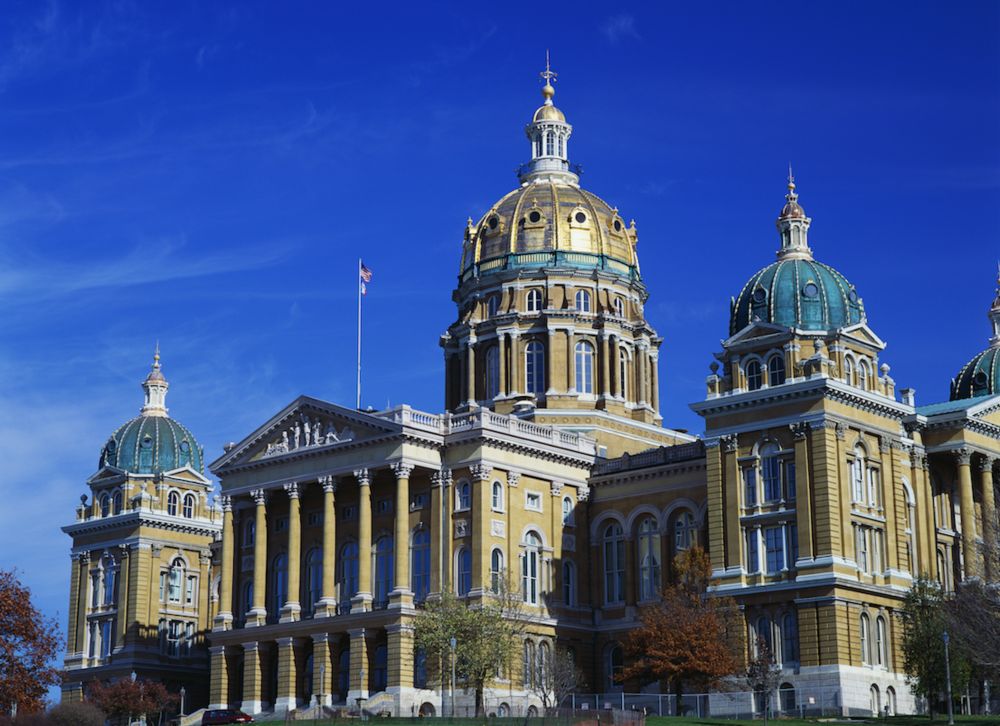 Record number of LGBTQ candidates running for Iowa legislature in 2024