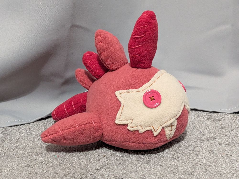 Close up shots of my Sand seal plush!

Pattern by WitchCrafty on DeviantArt 

I'm terrible at prop photos lol. Someday, maybe...

Anyway I love this little dude.