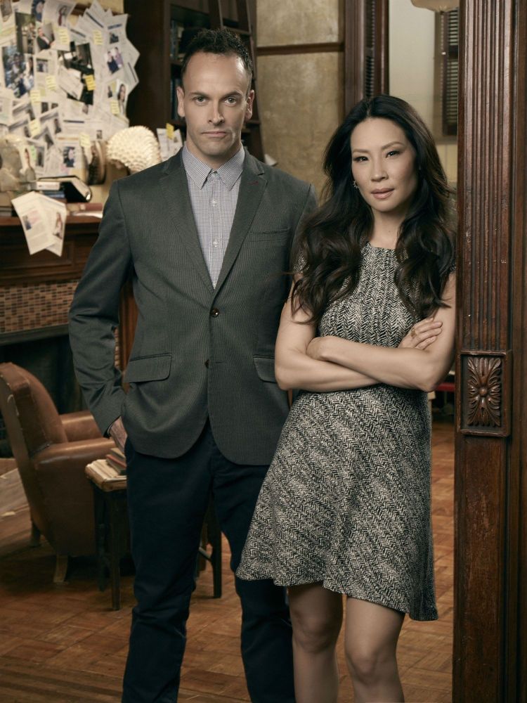 Sherlock Holmes and Joan Watson from the Series Elementary.