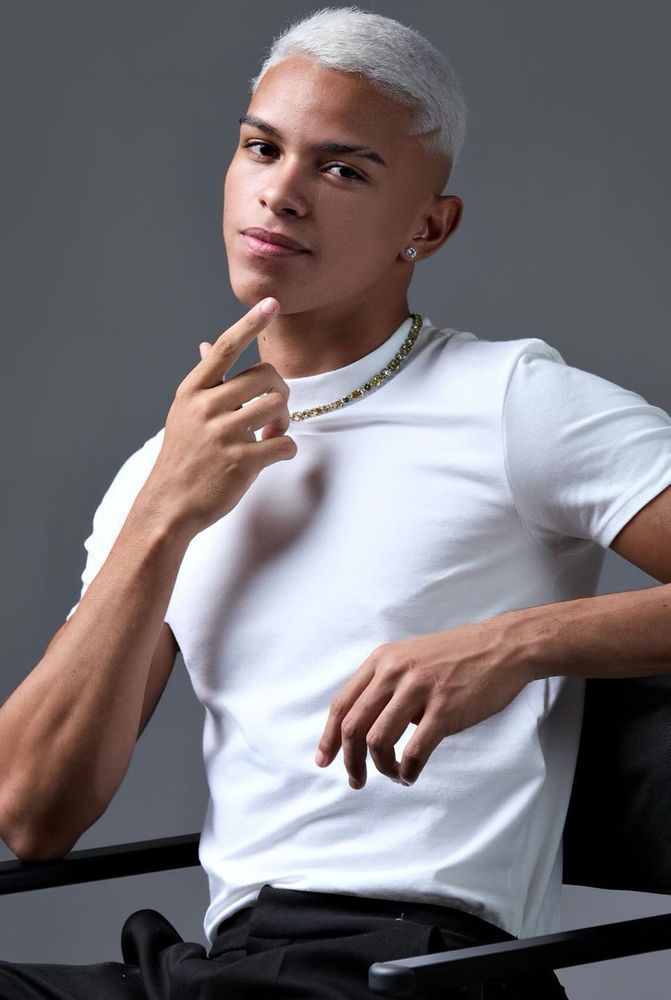 Seja sua própria luz 💡🔥❤️‍🔥