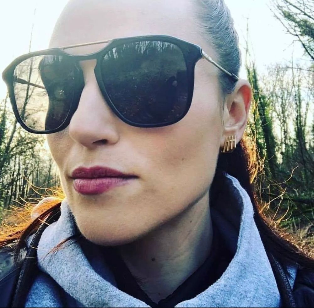 Katie McGrath 