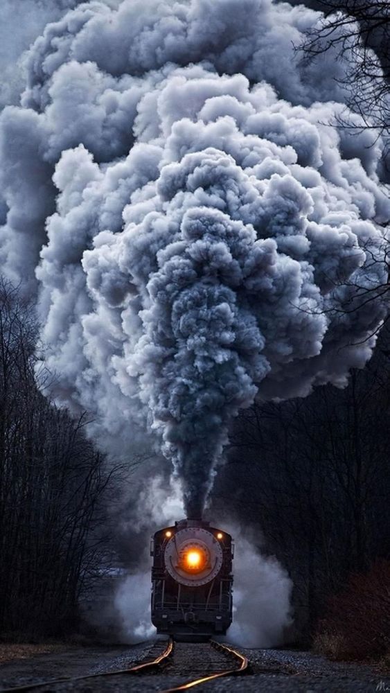 Thick ass train smoke 