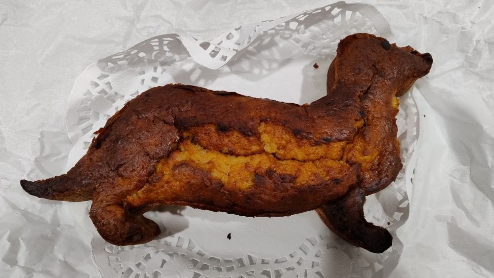Cake in the shape of a dachshund.
